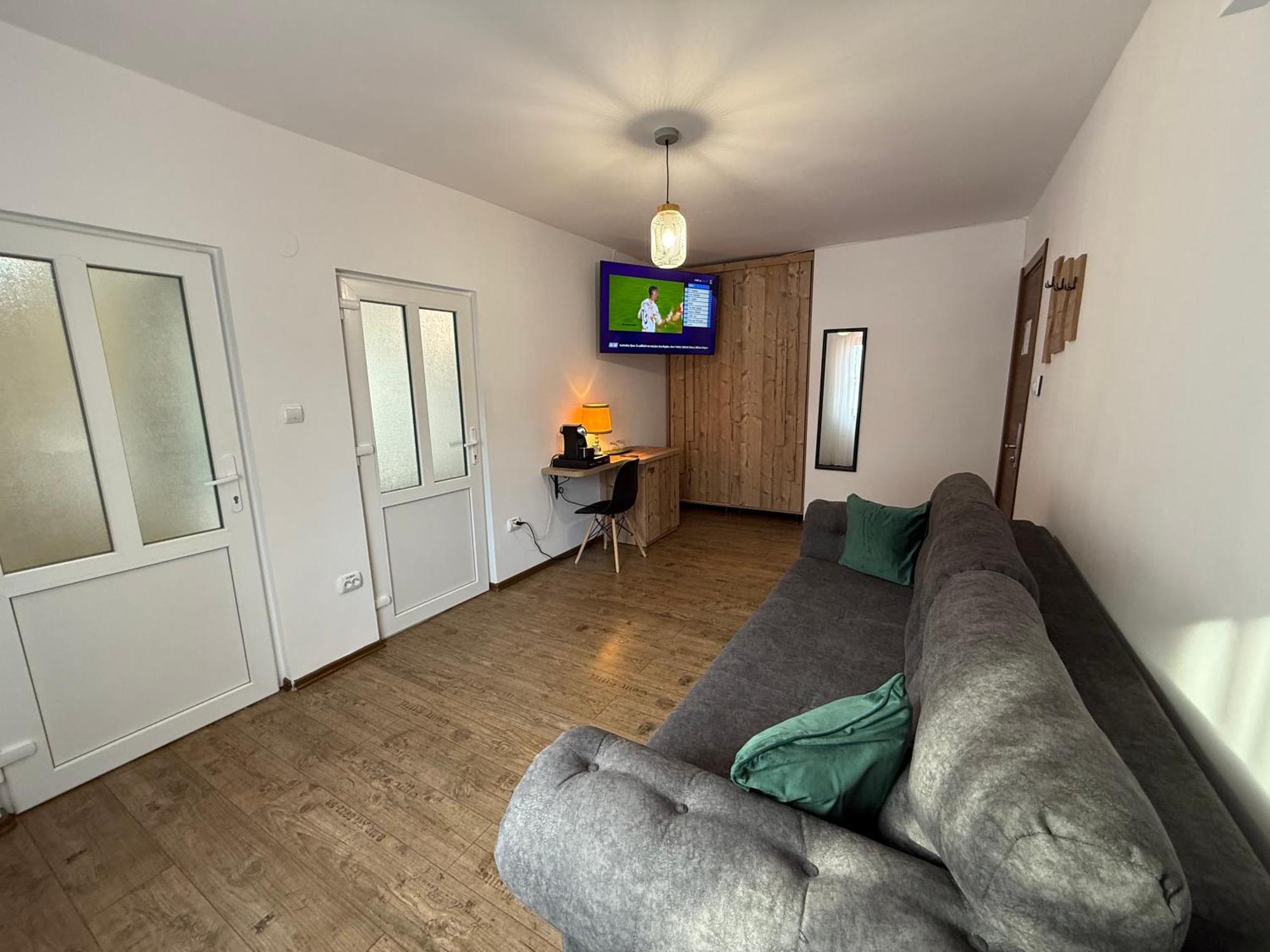 Hotel Conacul Radacinilor à Petroşani Extérieur photo
