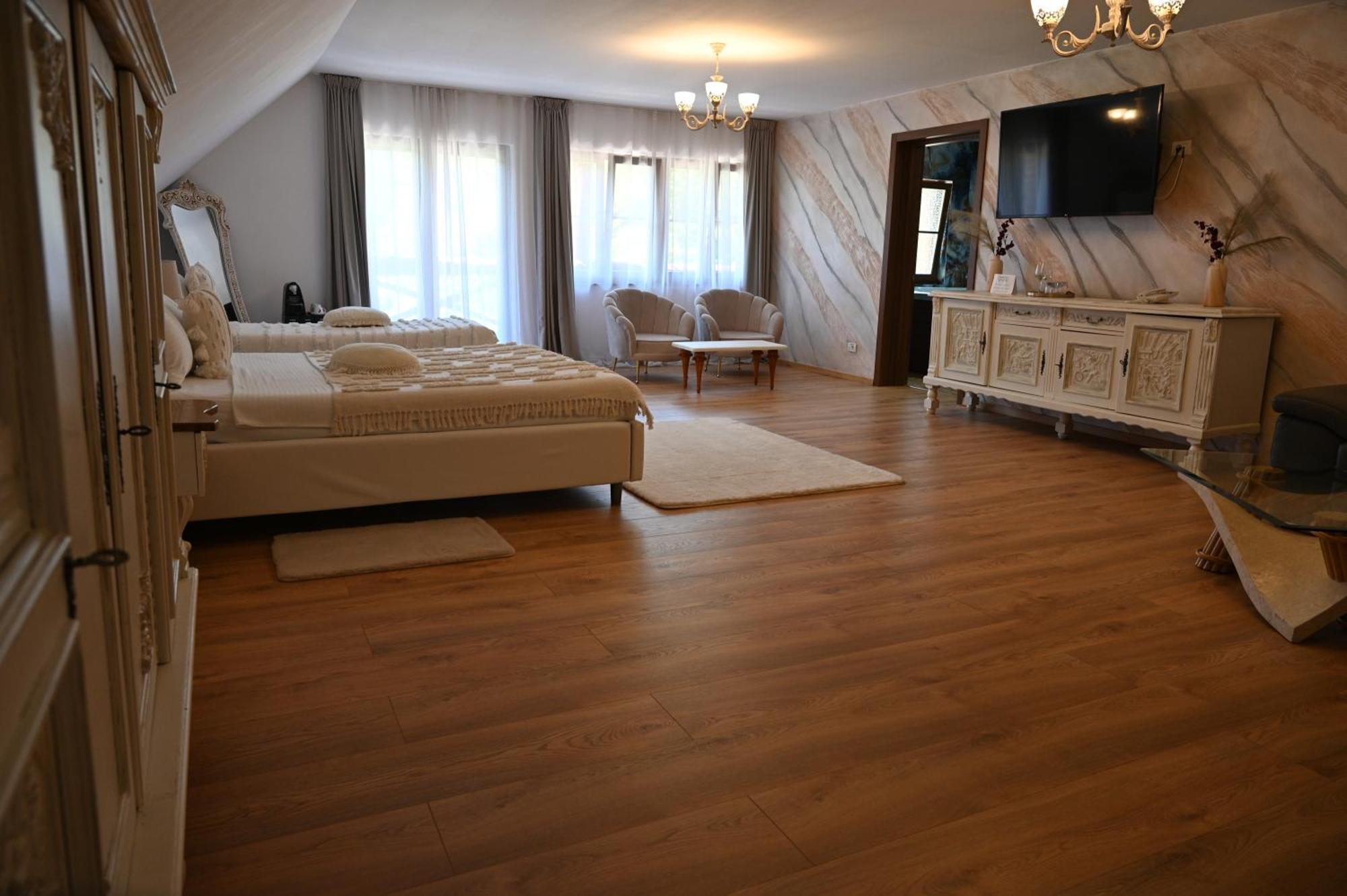 Hotel Conacul Radacinilor à Petroşani Extérieur photo