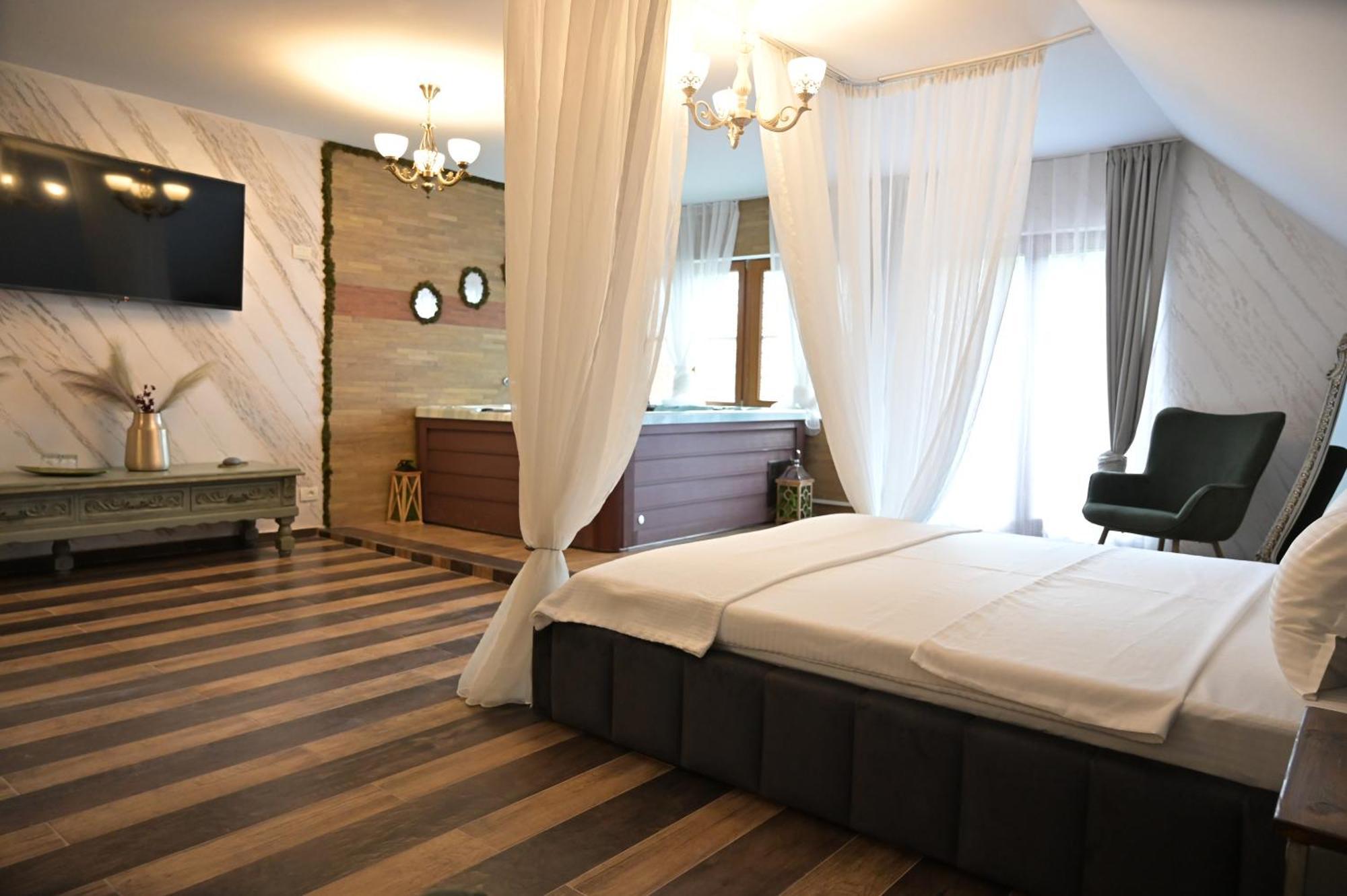 Hotel Conacul Radacinilor à Petroşani Extérieur photo