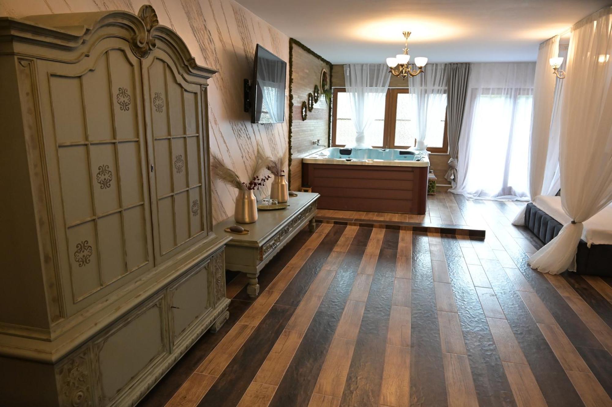 Hotel Conacul Radacinilor à Petroşani Extérieur photo