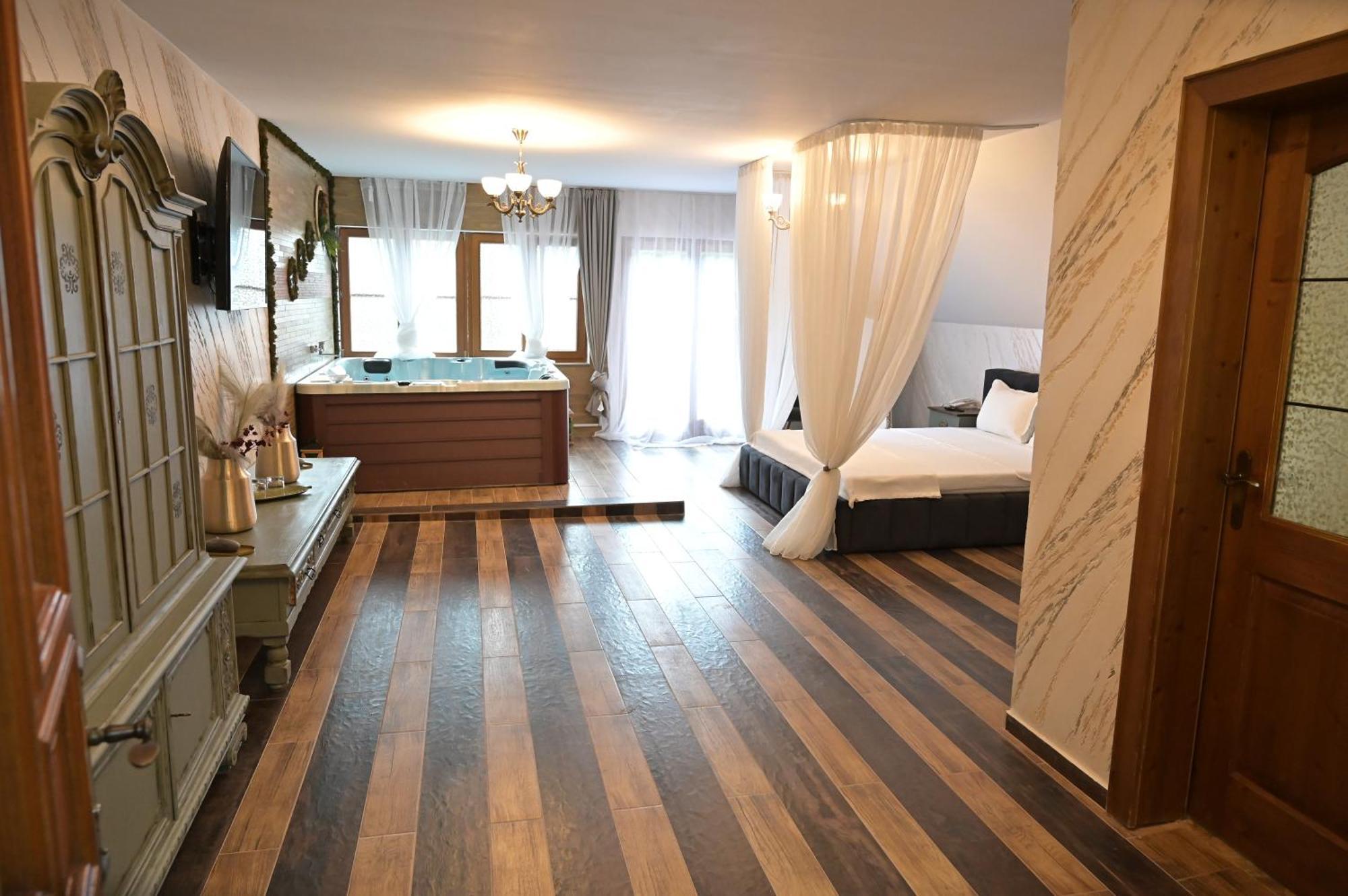 Hotel Conacul Radacinilor à Petroşani Extérieur photo