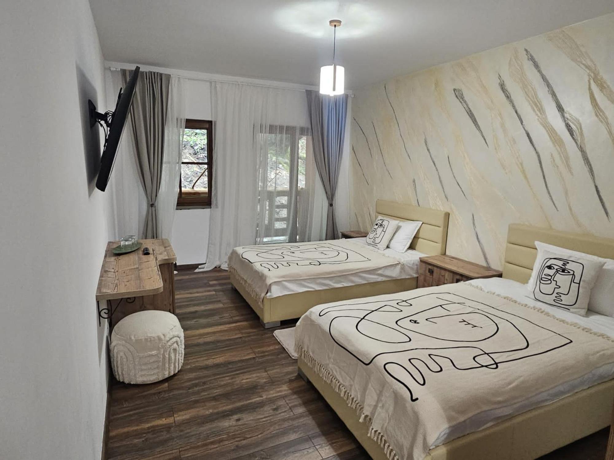 Hotel Conacul Radacinilor à Petroşani Extérieur photo